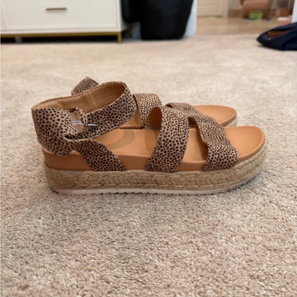 Target Leopard Print Platform Sandals - Picture 2 of 5